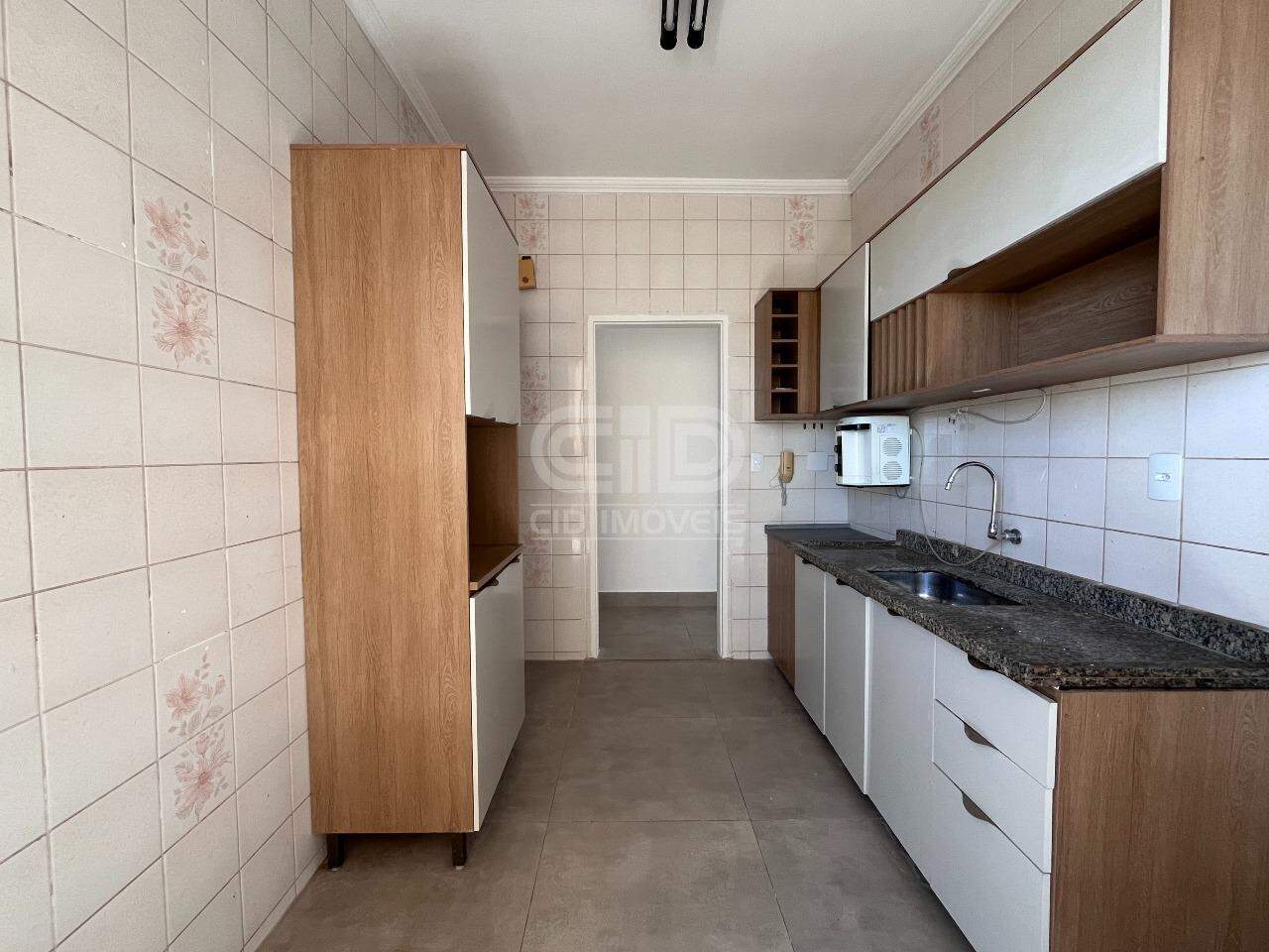 Apartamento à venda no Pico do Amor: 