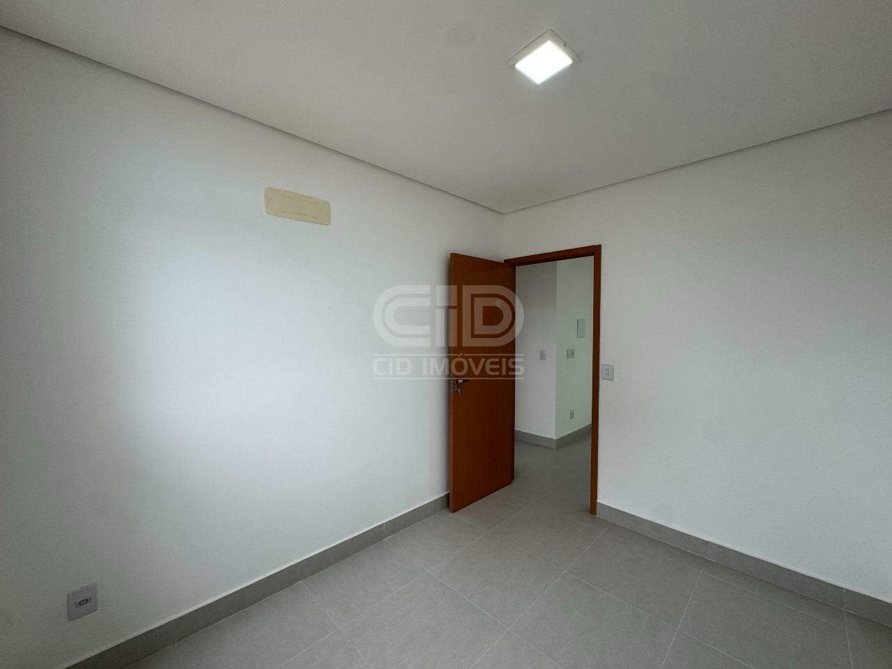 Apartamento para aluguel no Ribeirão do Lipa: 