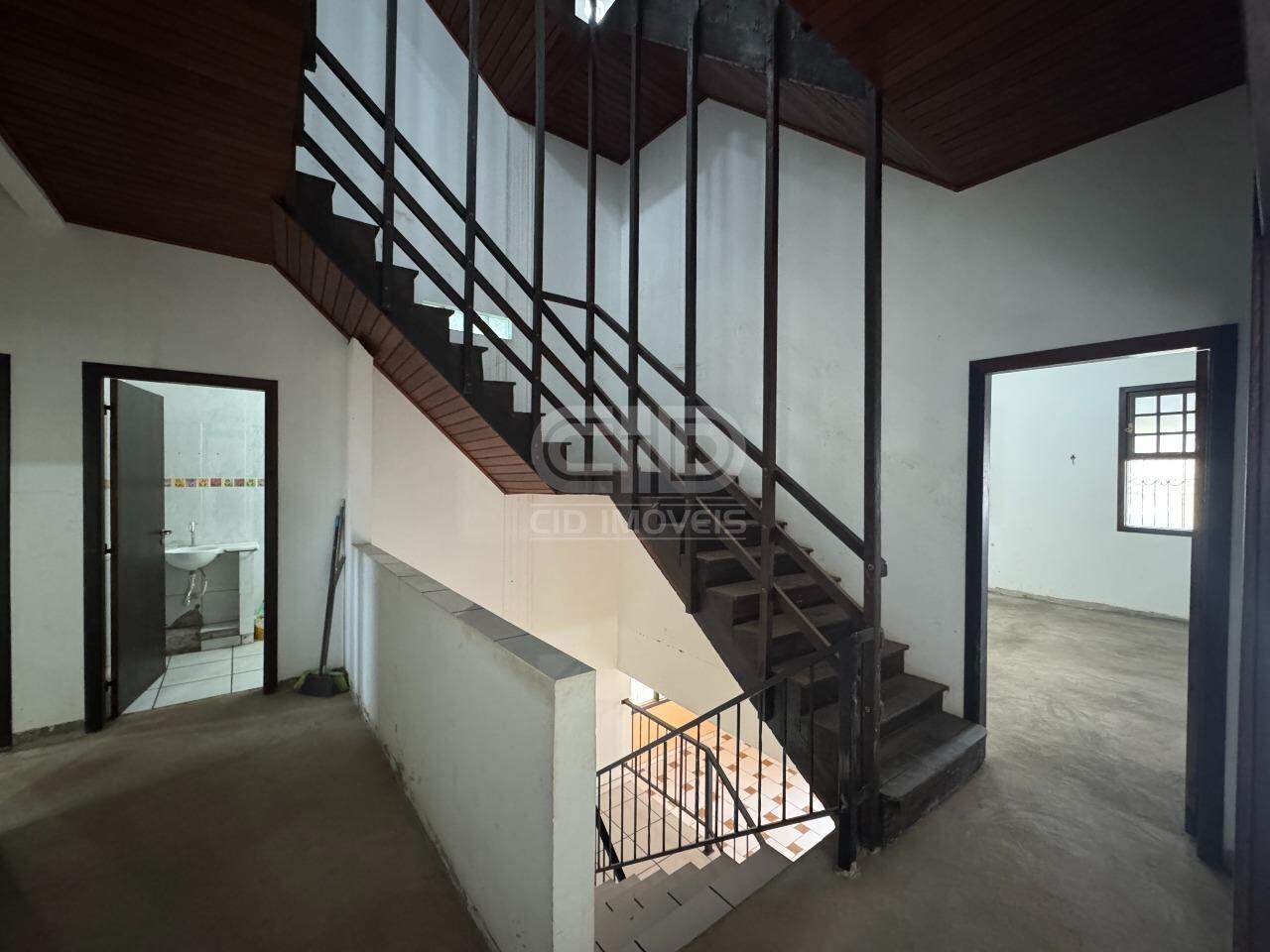 Casa Comercial para aluguel no Jardim Itália: 