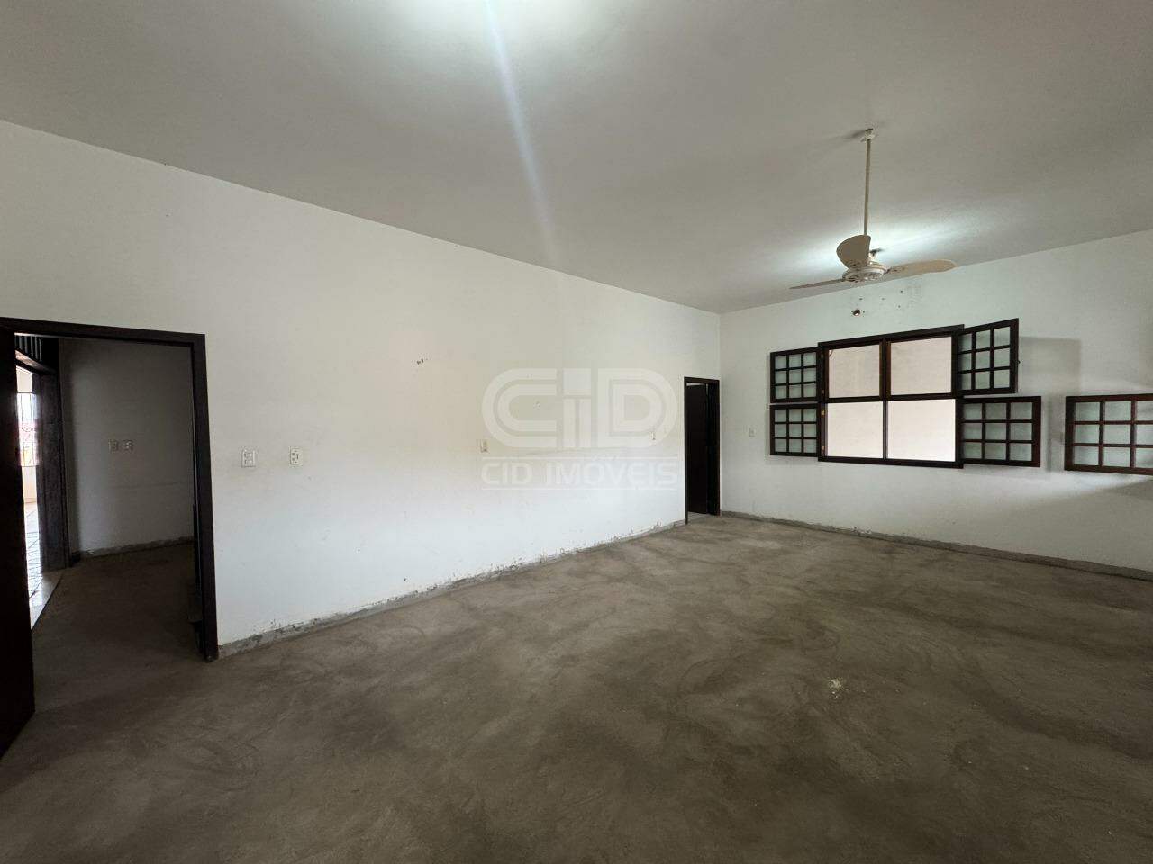 Casa Comercial para aluguel no Jardim Itália: 