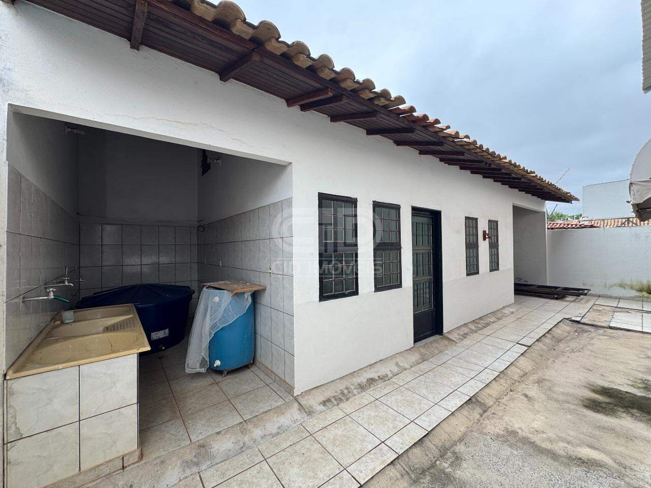 Casa Comercial para aluguel no Jardim Itália: 
