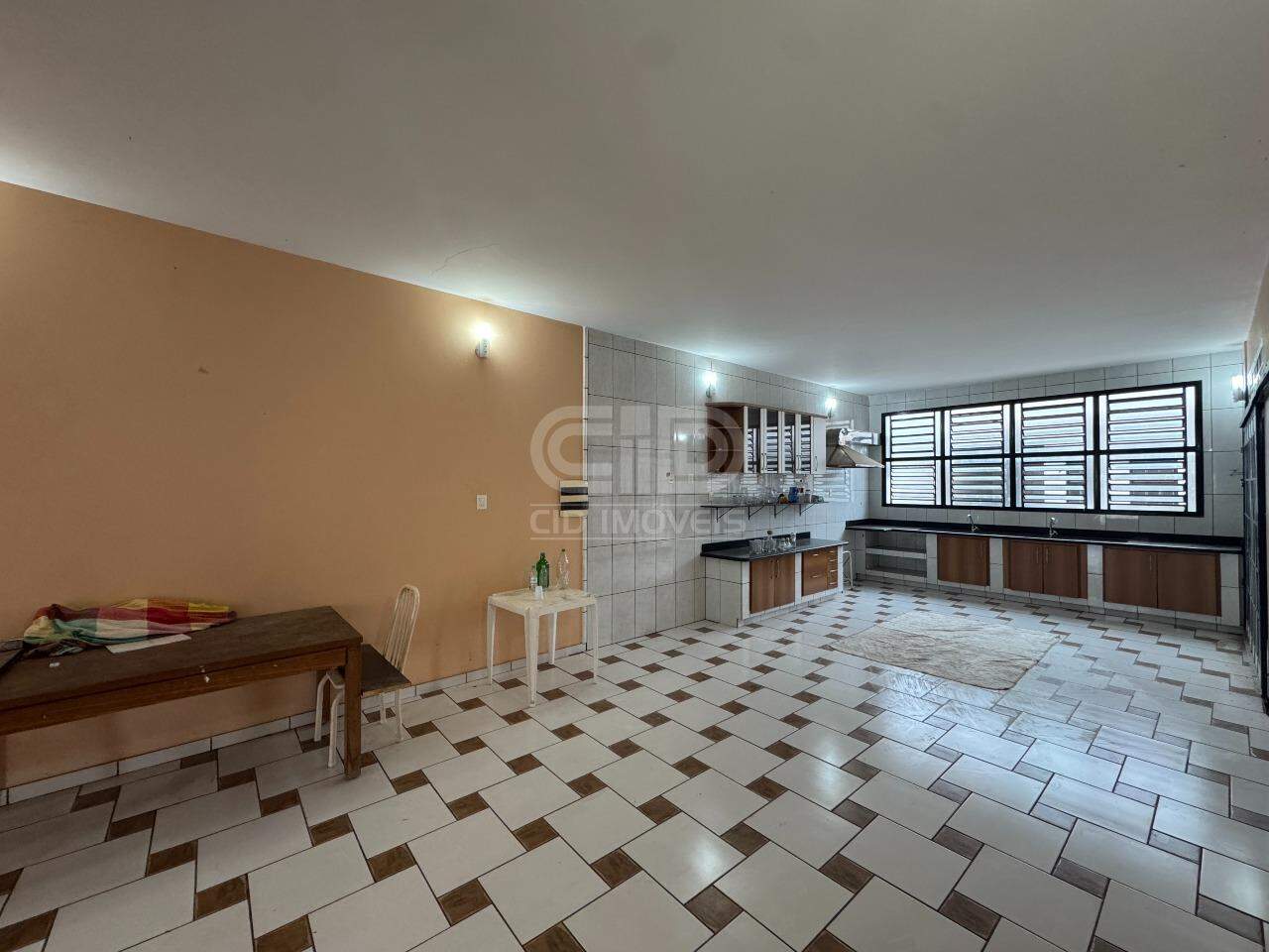 Casa Comercial para aluguel no Jardim Itália: 