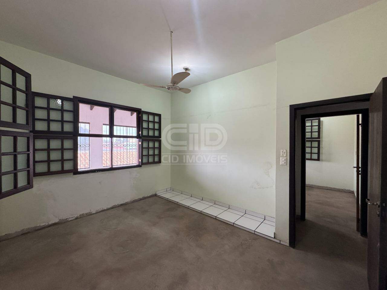Casa Comercial para aluguel no Jardim Itália: 