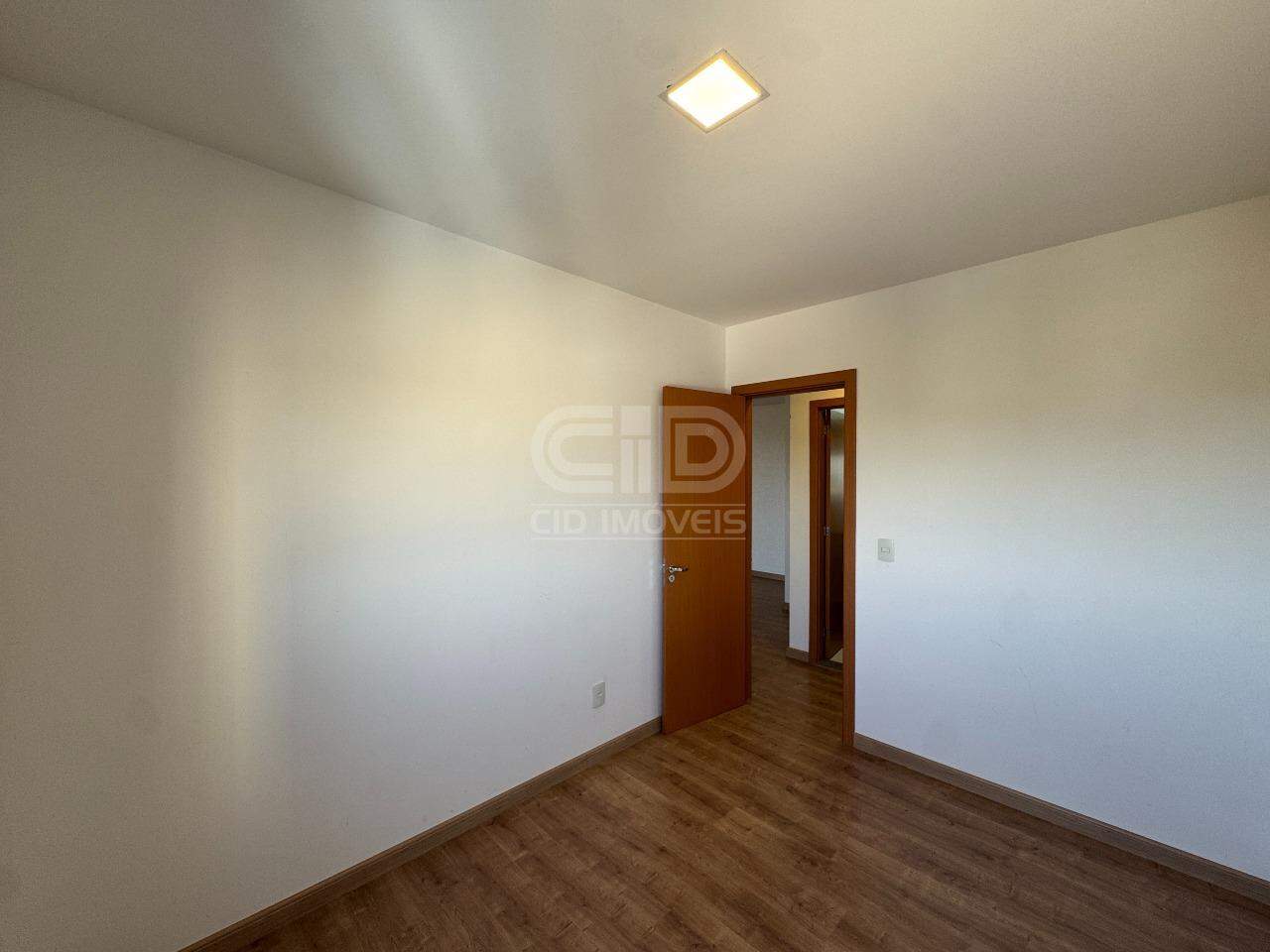 Apartamento para aluguel no Paiaguas: 