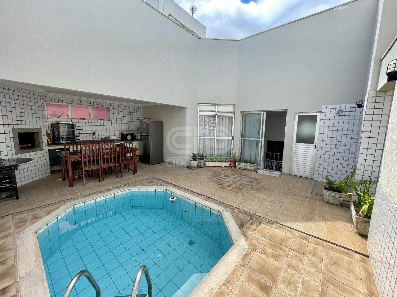 Apartamento à venda no Jardim Mariana: 