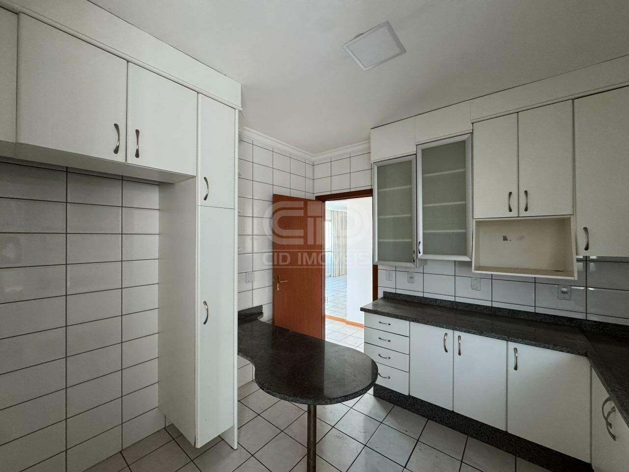 Apartamento para aluguel no Bosque da Saúde: 