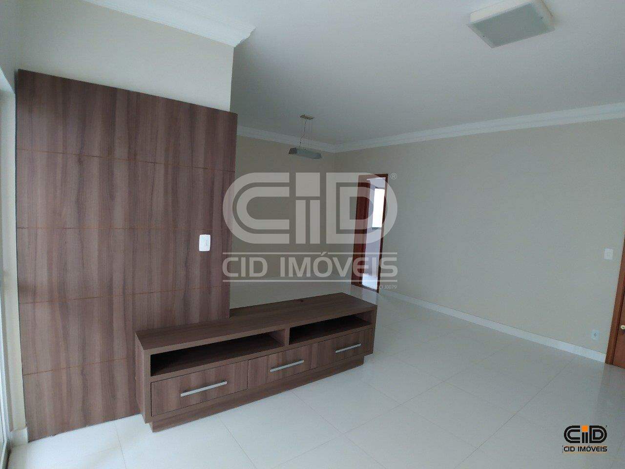 Apartamento com 3 quartos no Ed. Park Diplomata