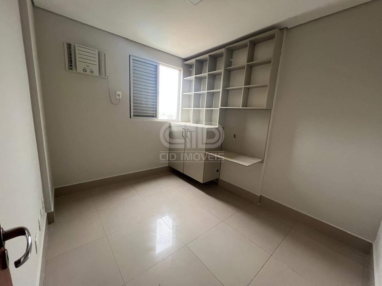 Apartamento com 3 Quartos no Edifício Villaggio Della Torre