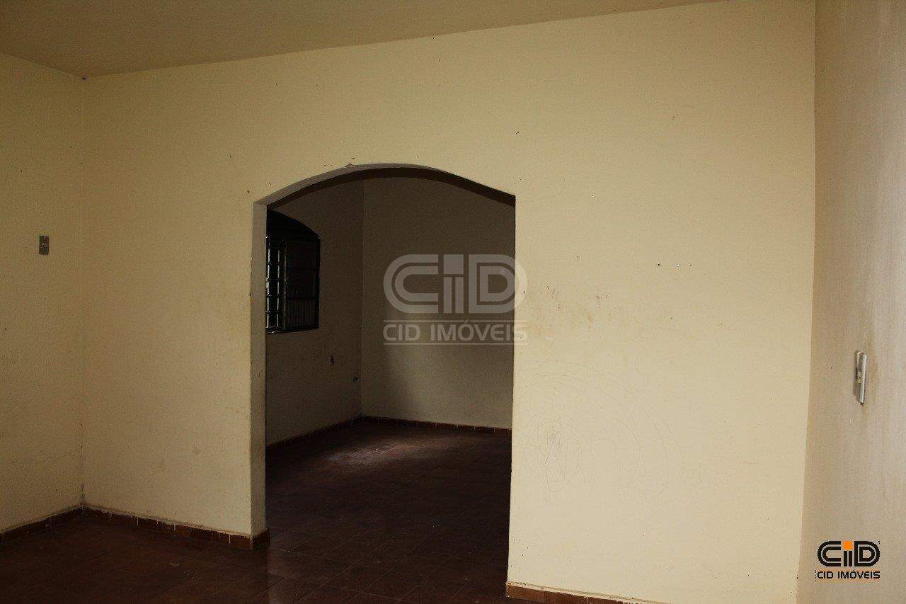 Casa à venda com 3 quartos, 178m² - Foto 3