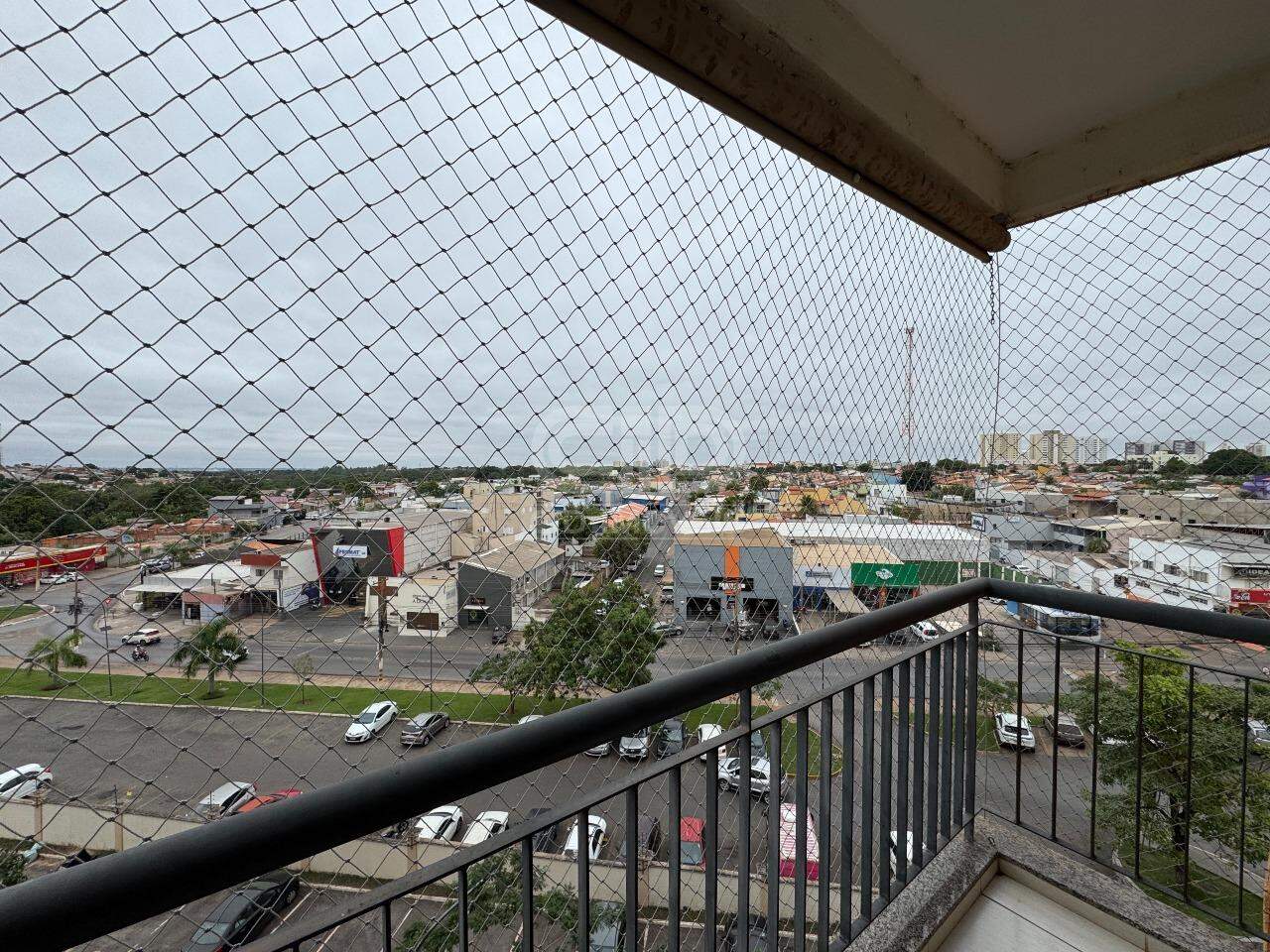 Apartamento com 3 Quartos no Condomínio Morada do Parque