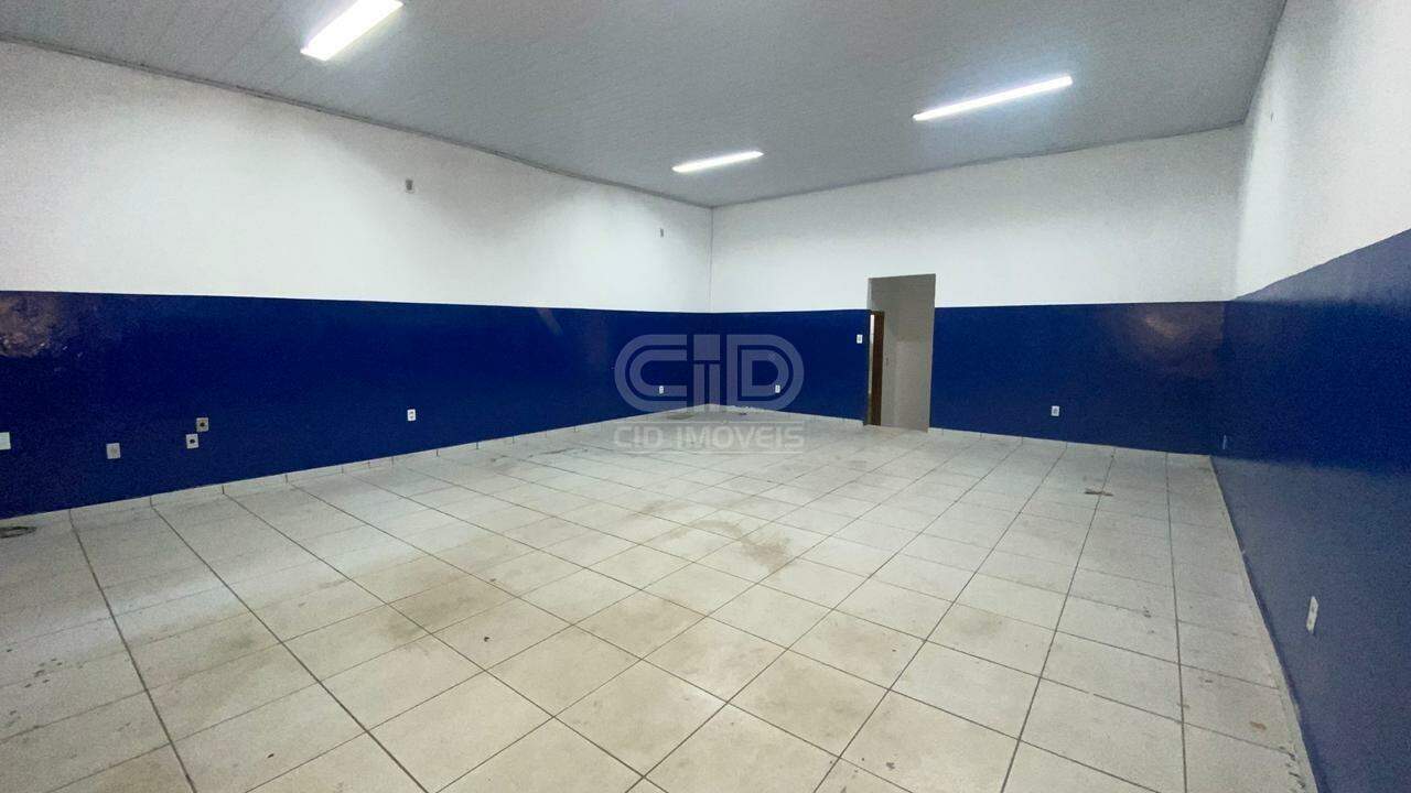 Ponto Comercial com 120m² na Av. Tancredo Neves