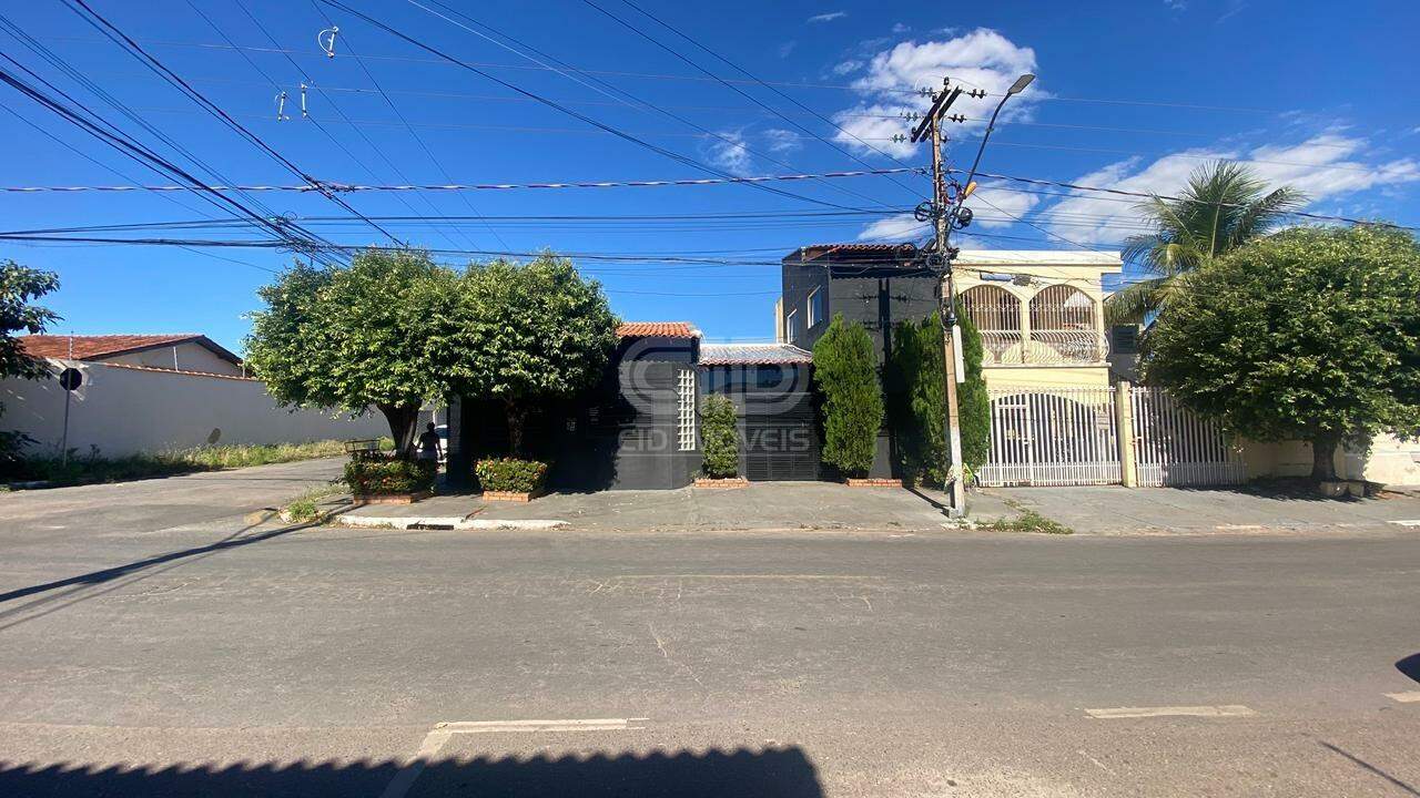 Casa Comercial com 5 Salas no Recanto dos Pássaros