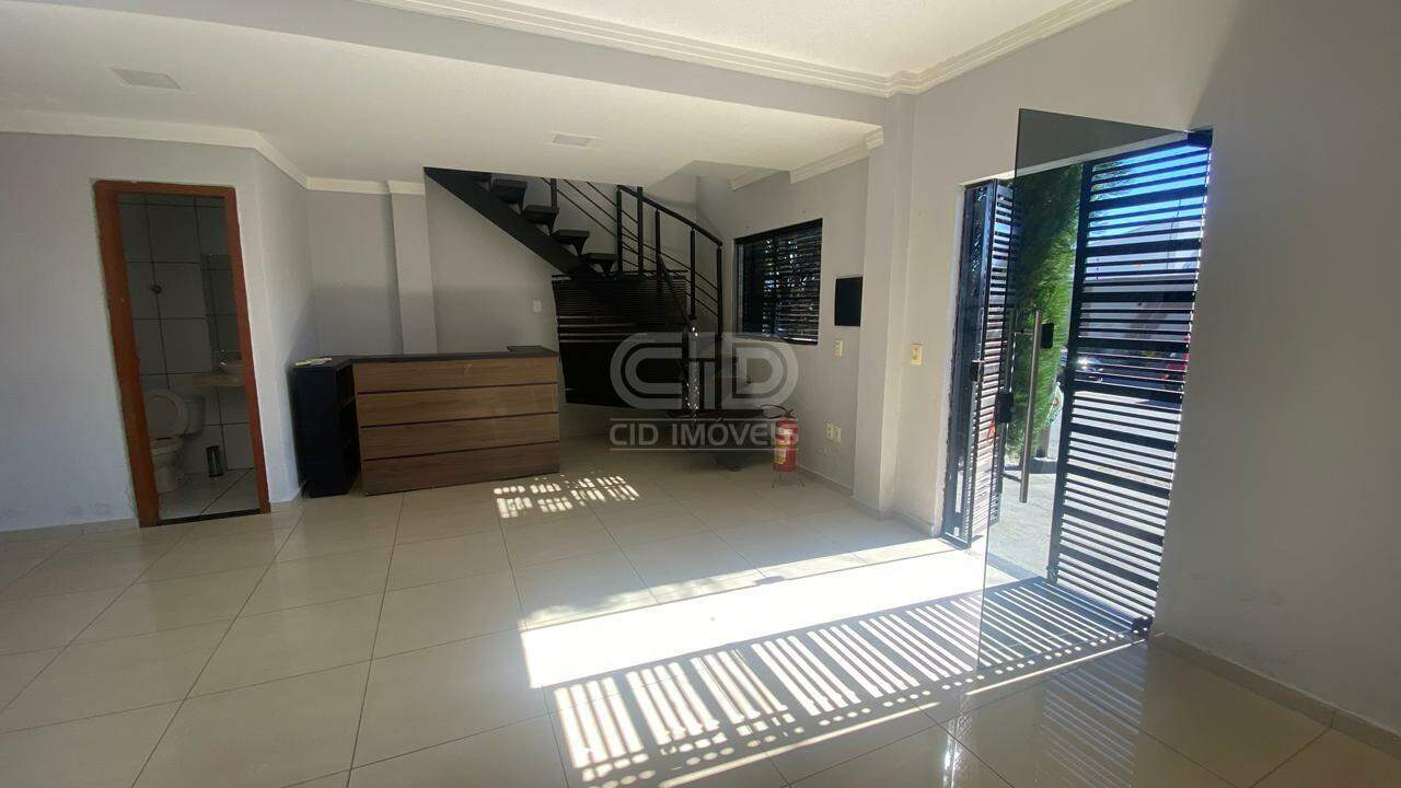 Casa Comercial com 5 Salas no Recanto dos Pássaros