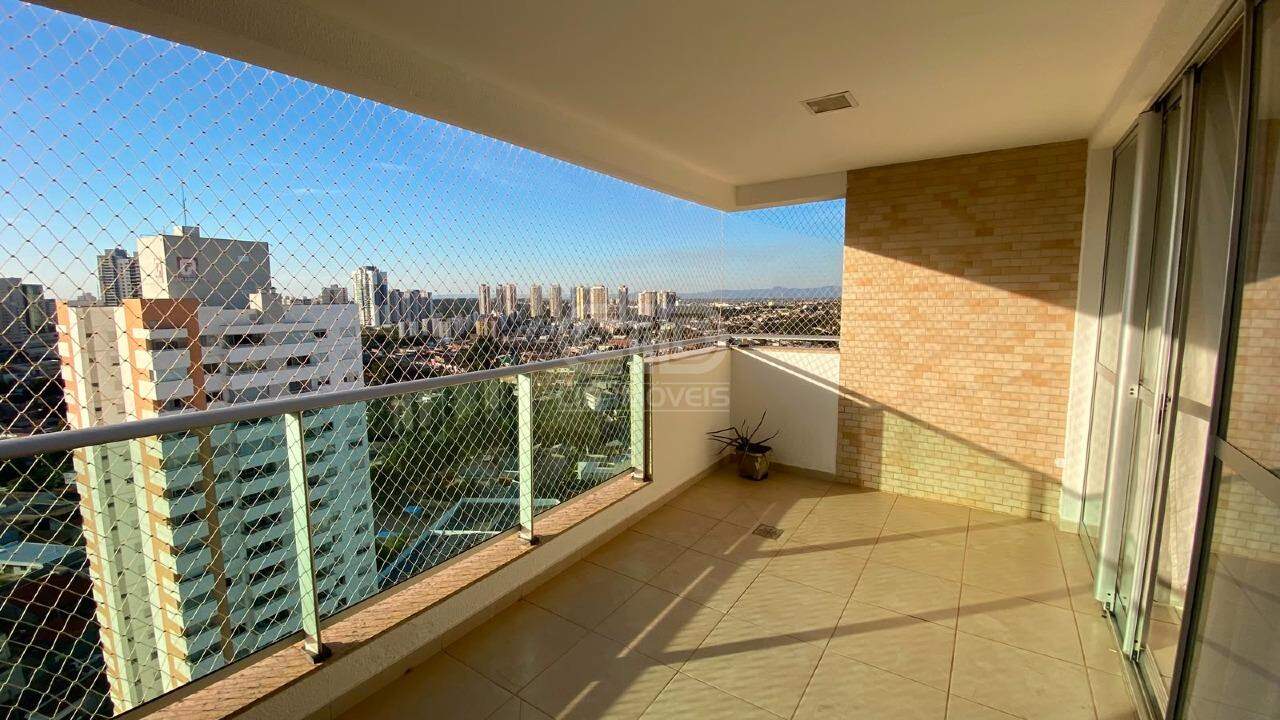 Apartamento com 3 Suítes no Edifício Torre de Valência