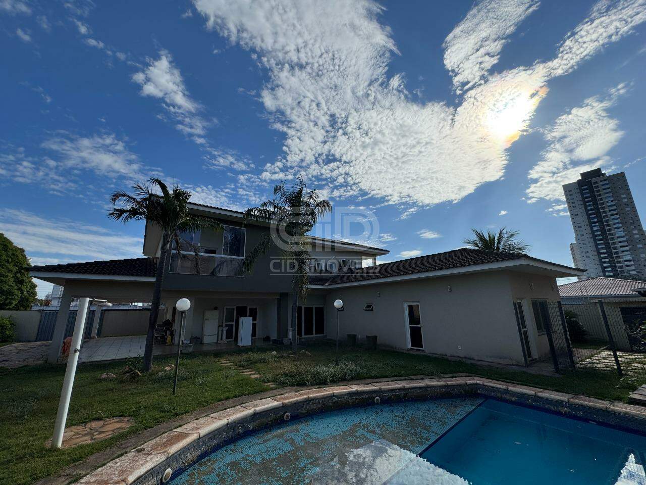 Sobrado, 4 quartos, 480 m² - Foto 1