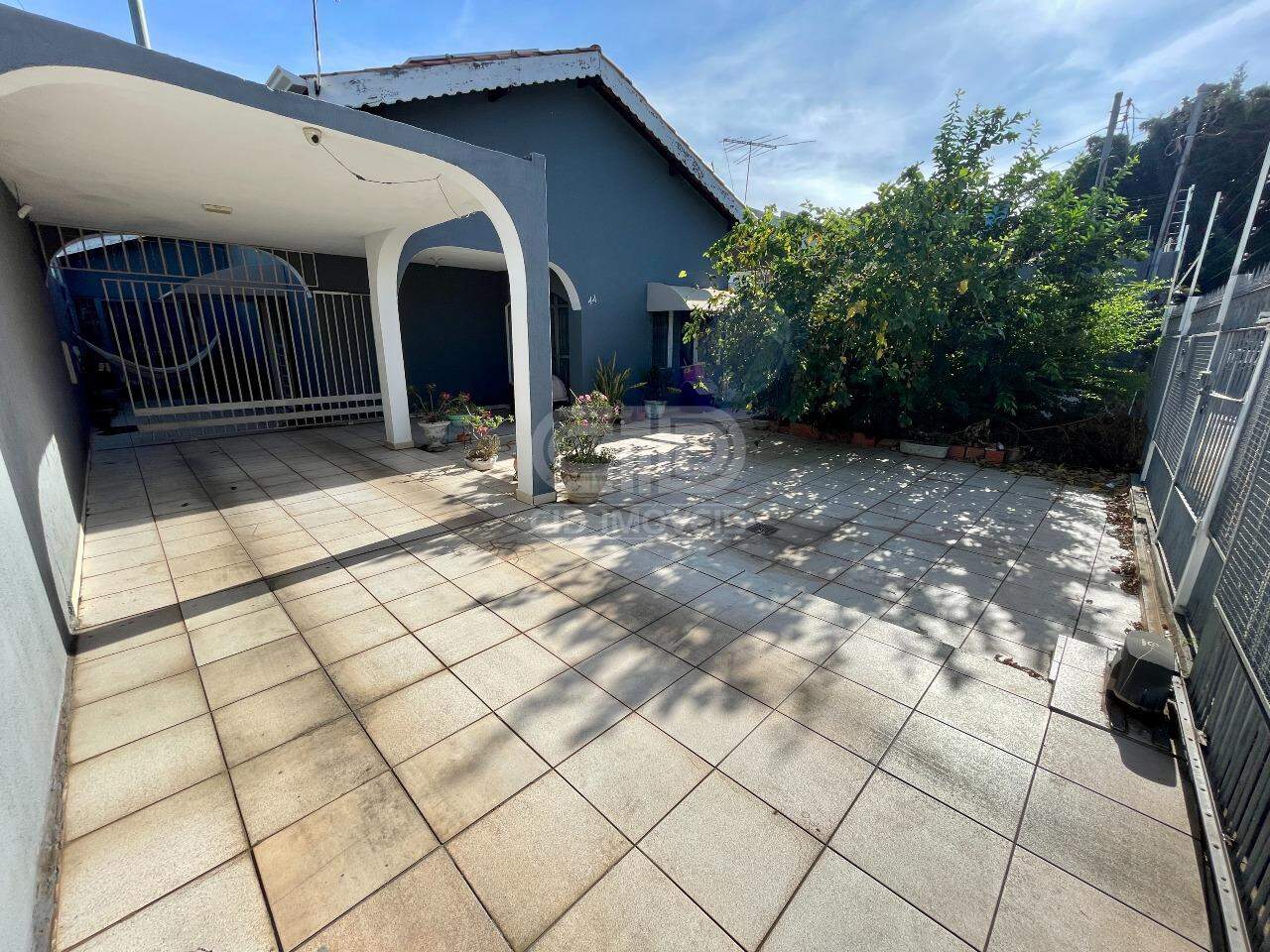 Casa, 3 quartos, 221 m² - Foto 1