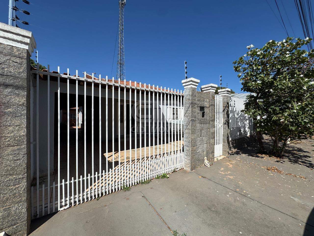 Casa, 2 quartos, 260 m² - Foto 1