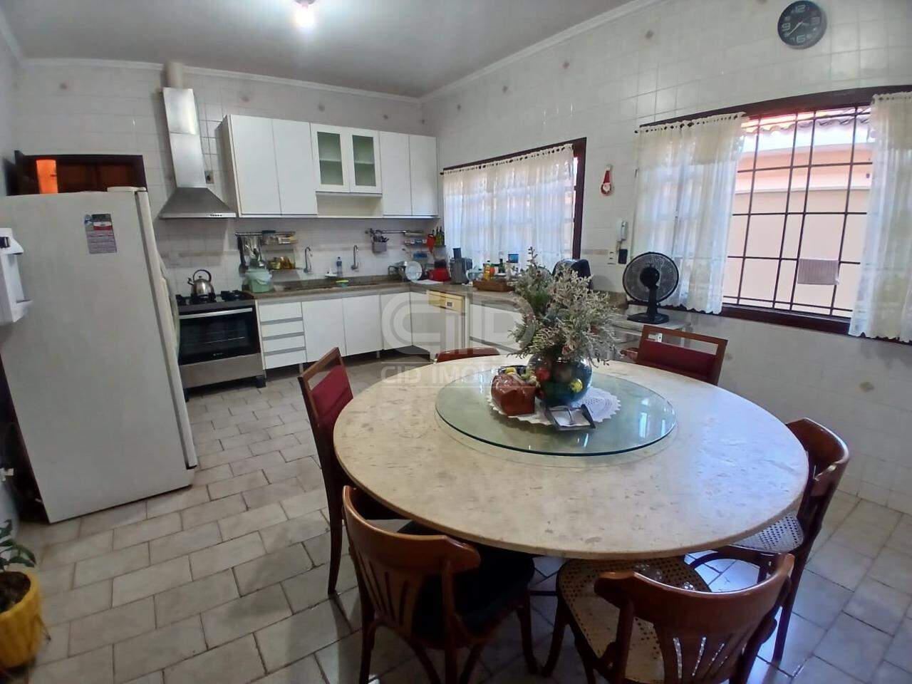 Casa, 3 quartos, 360 m² - Foto 21