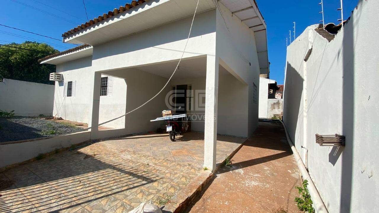Casa, 3 quartos, 207 m² - Foto 3