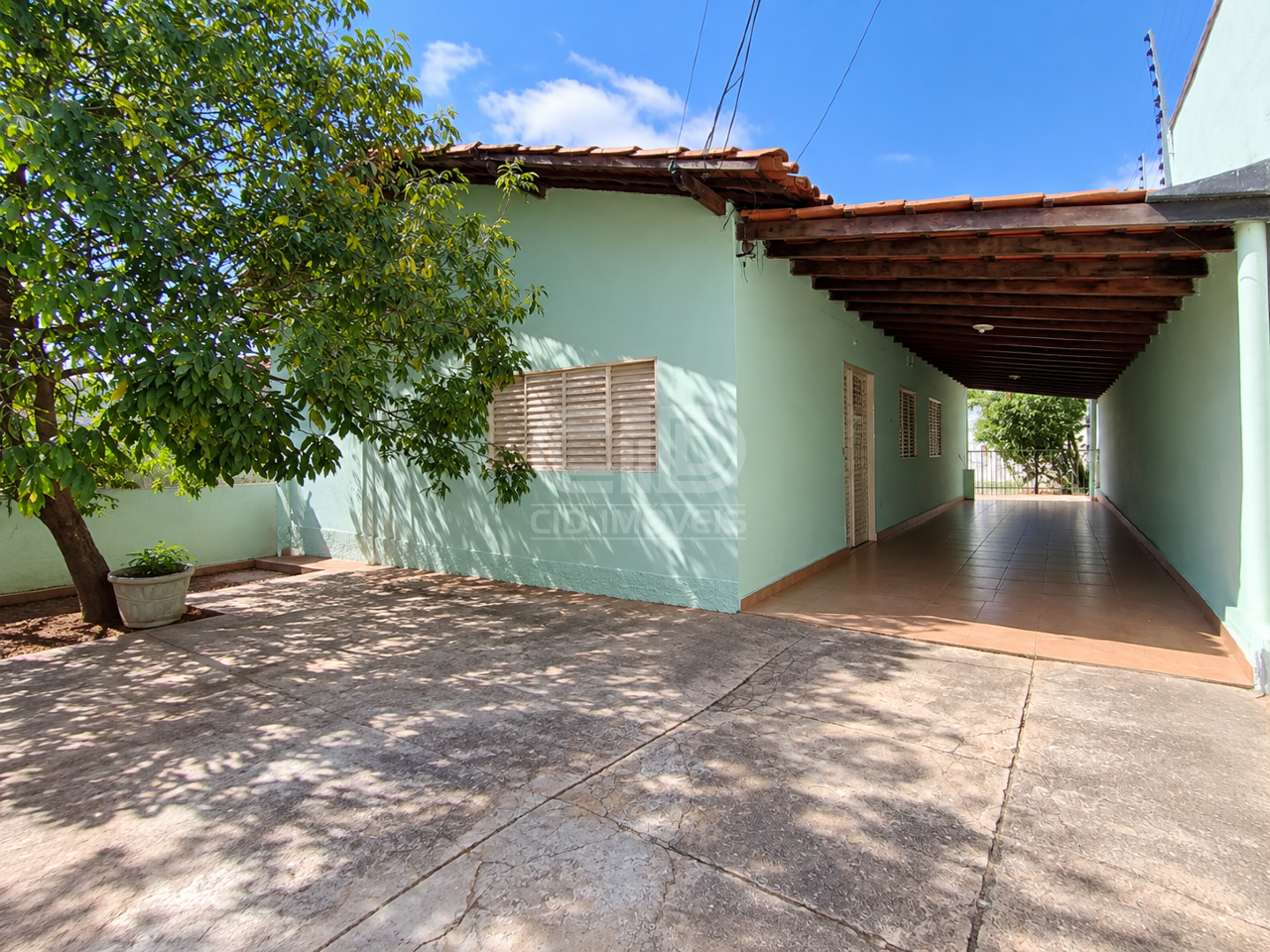 Casa, 4 quartos, 194 m² - Foto 1