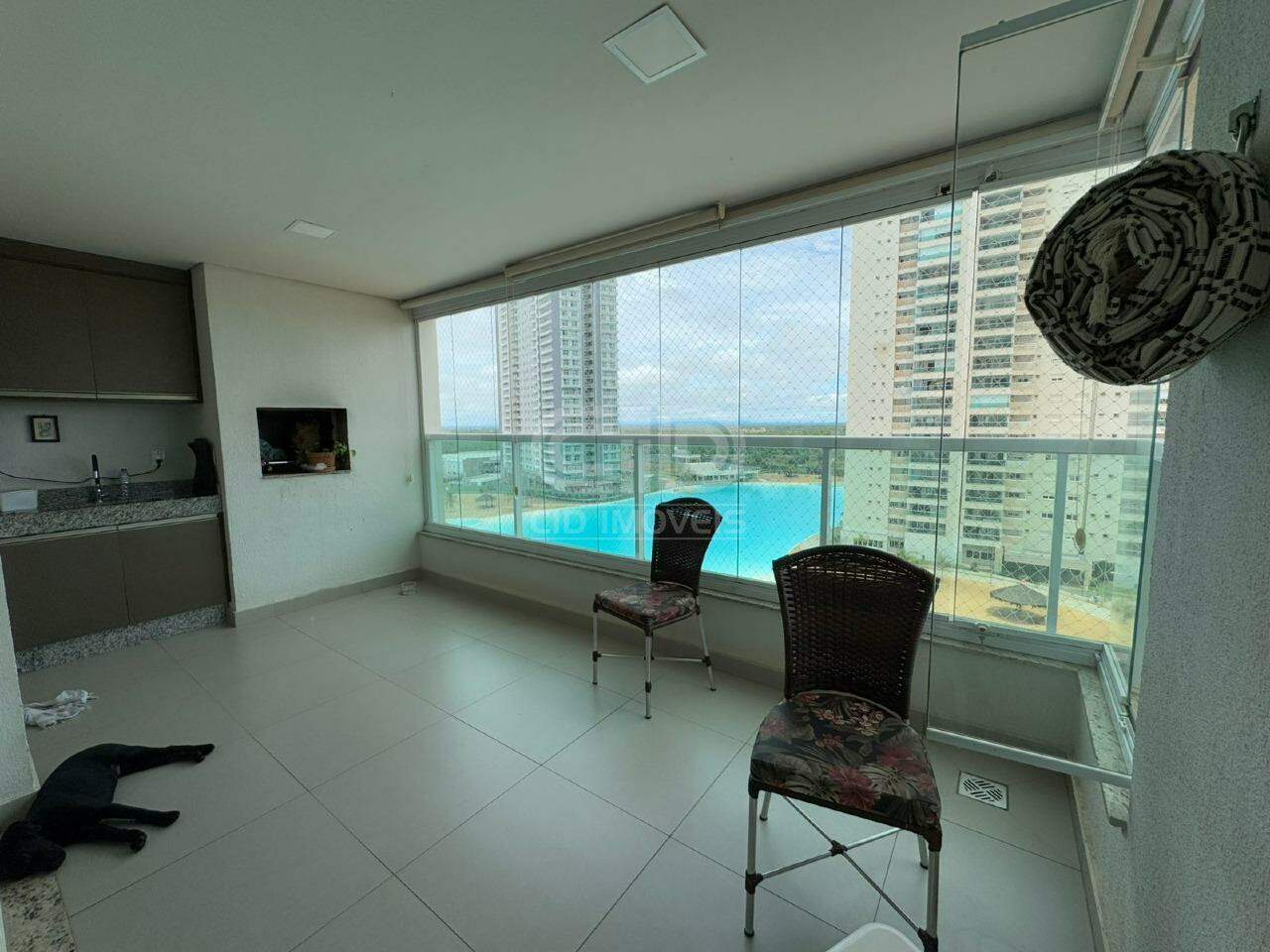 Apartamento com 3 quartos no Res. Brasil Beach 