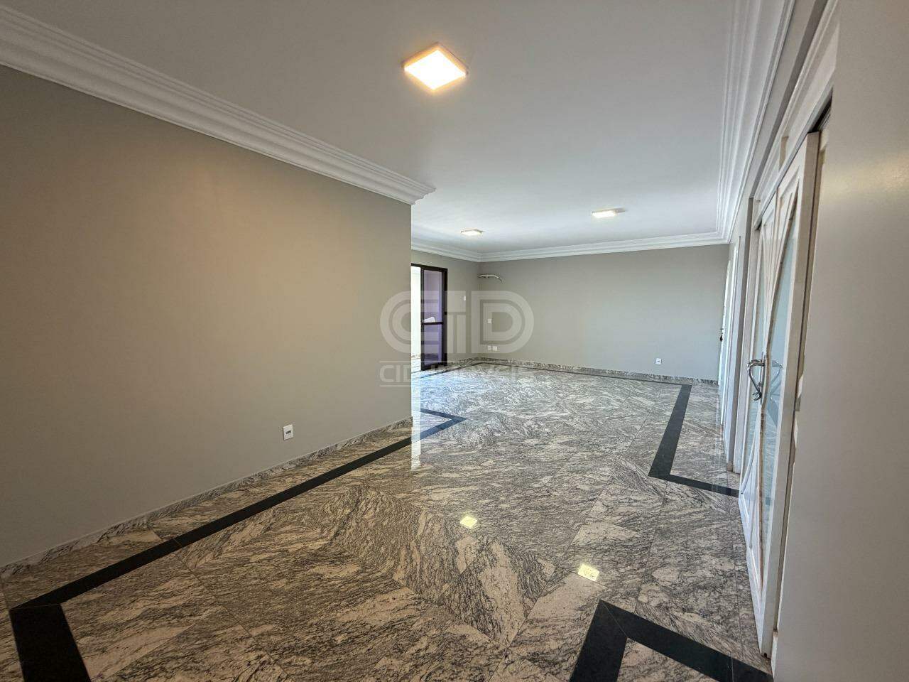 Apartamento à venda no Bosque da Saúde: 