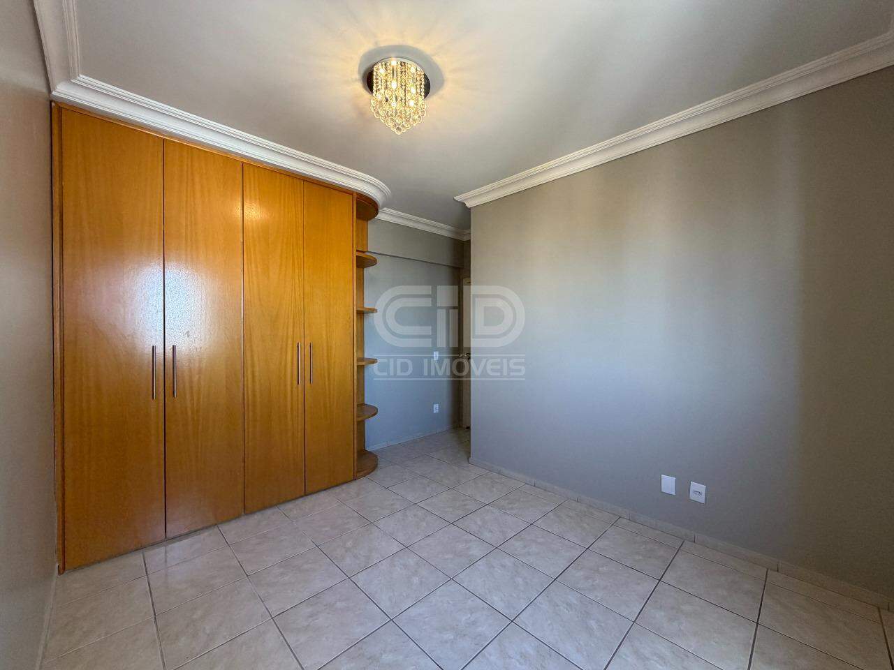 Apartamento à venda no Bosque da Saúde: 