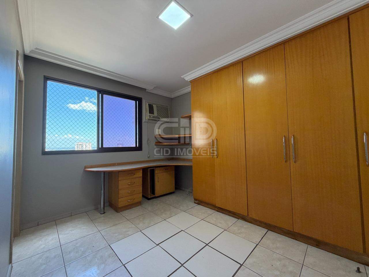 Apartamento à venda no Bosque da Saúde: 