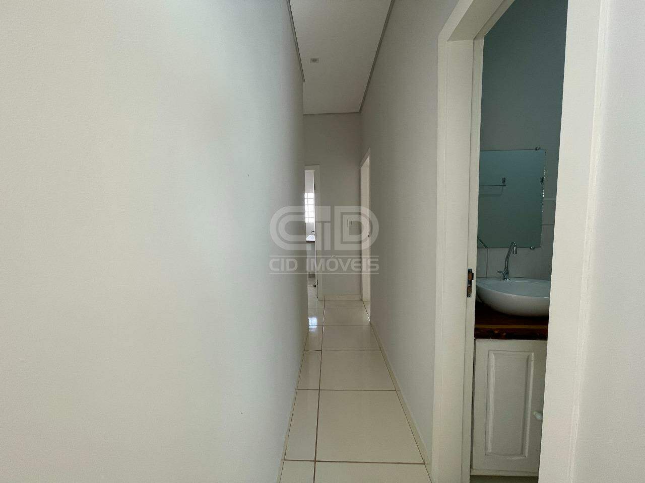Casa com 3 Quartos sendo uma suíte no CPA lll 