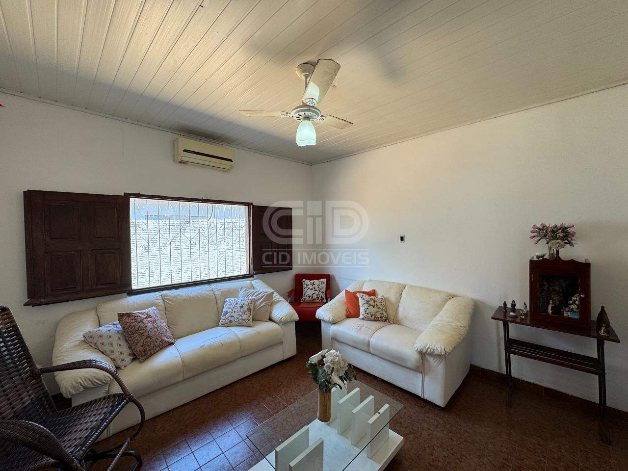 Casa para aluguel no Dom Aquino: MOBÍLIA NÃO INCLUSA