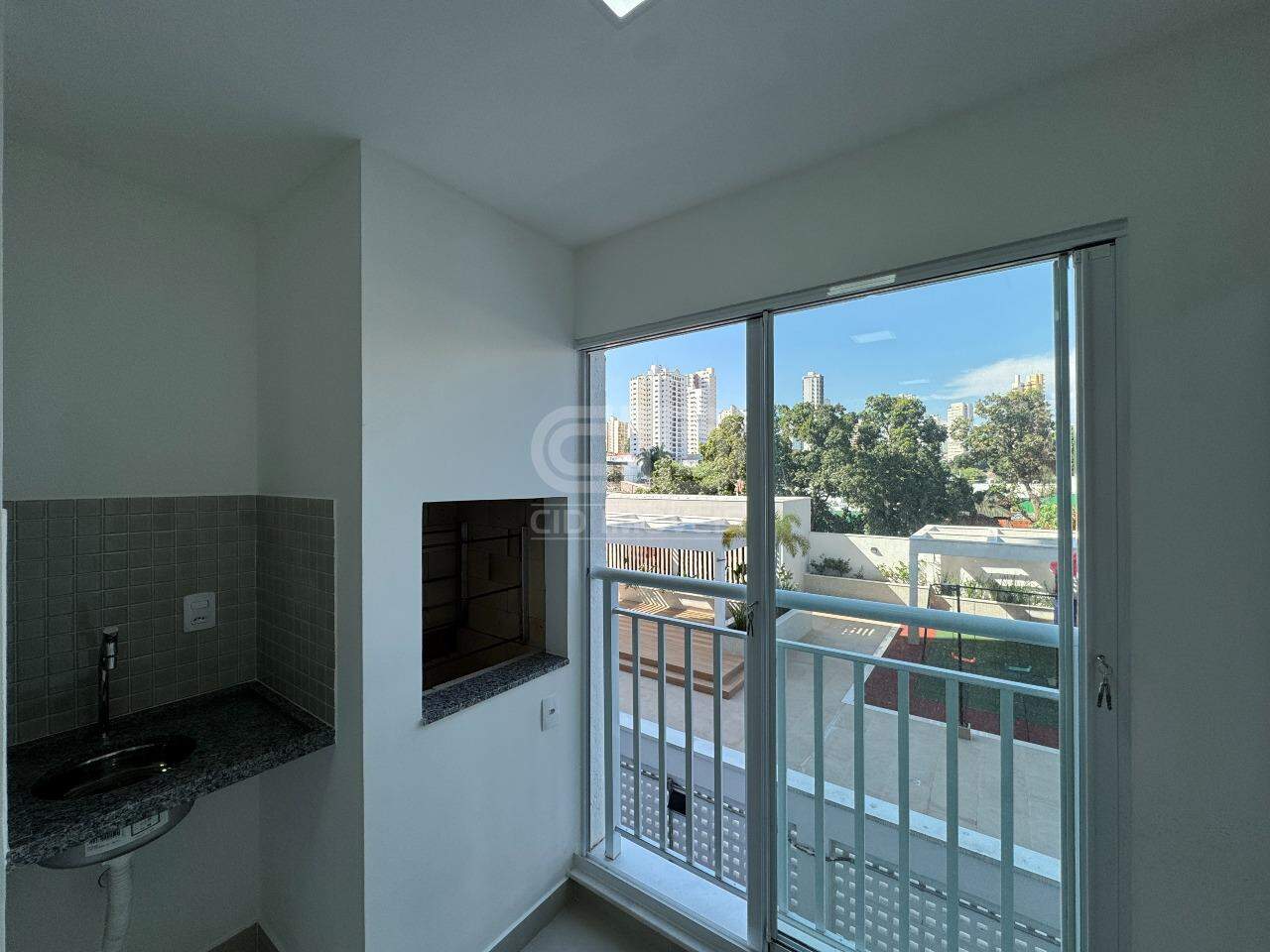 Apartamento com 2 Quartos no Edifício Villaggio Volare