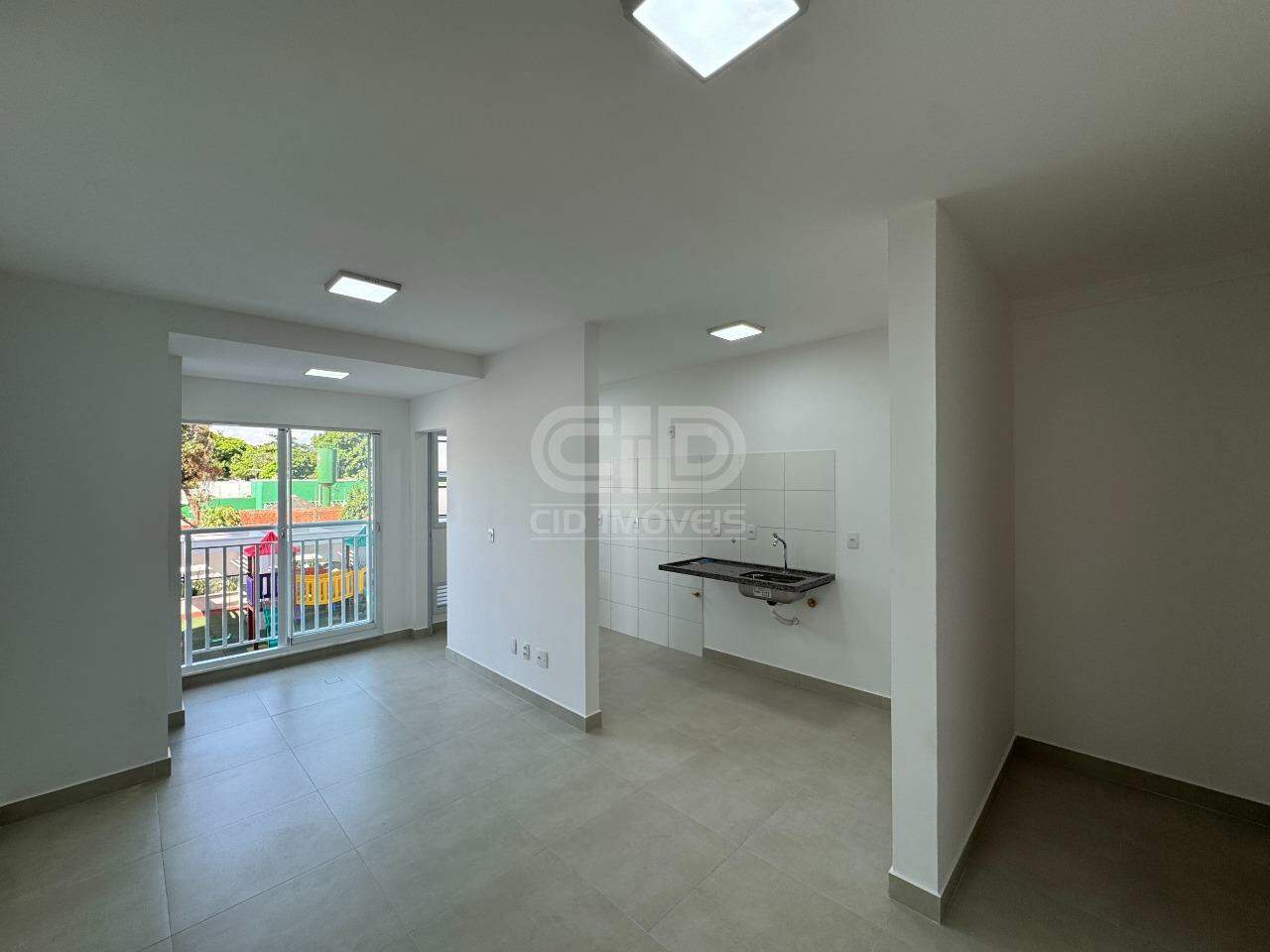 Apartamento com 2 Quartos no Edifício Villaggio Volare