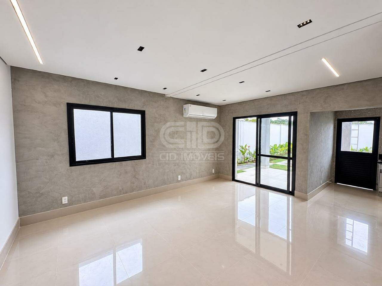 Casa em Condomínio para aluguel no Santa Cruz: 
