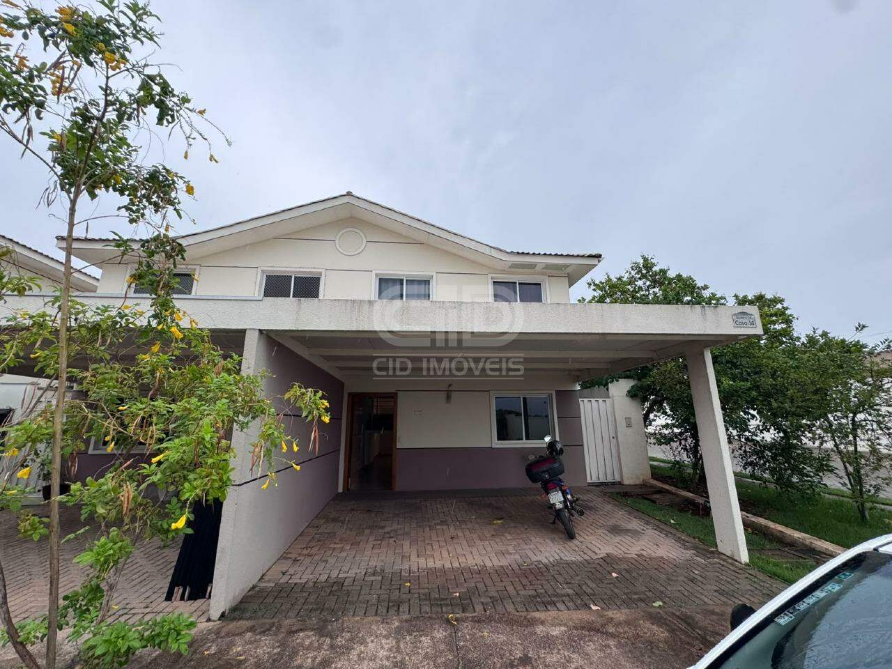 Casa em Condomínio para aluguel no Santa Cruz: 