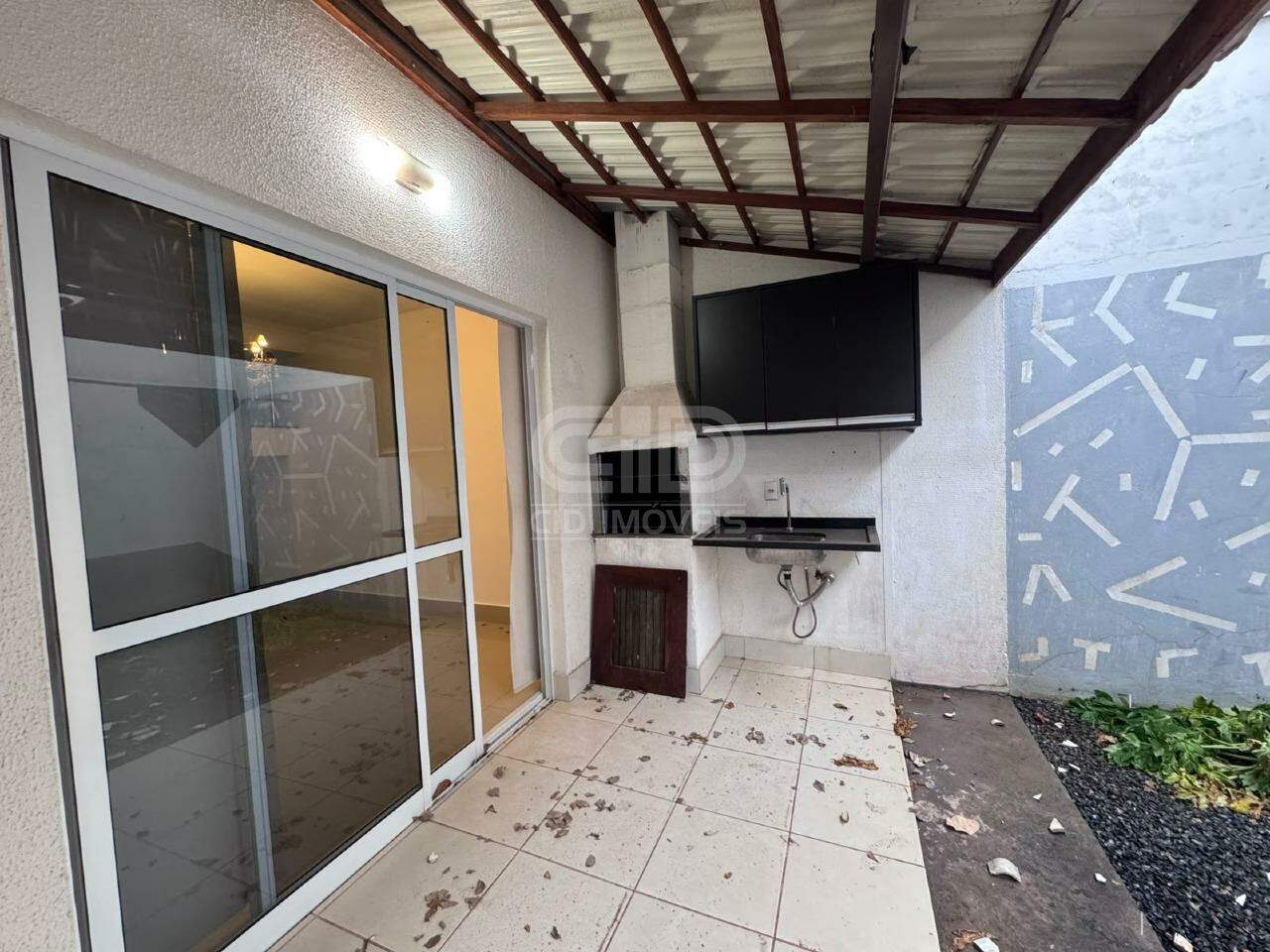 Casa em Condomínio para aluguel no Santa Cruz: 