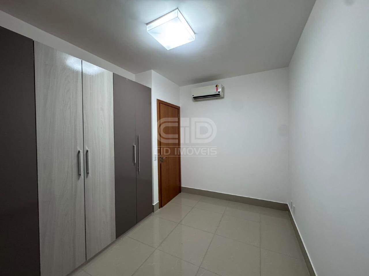 Casa em Condomínio para aluguel no Santa Cruz: 