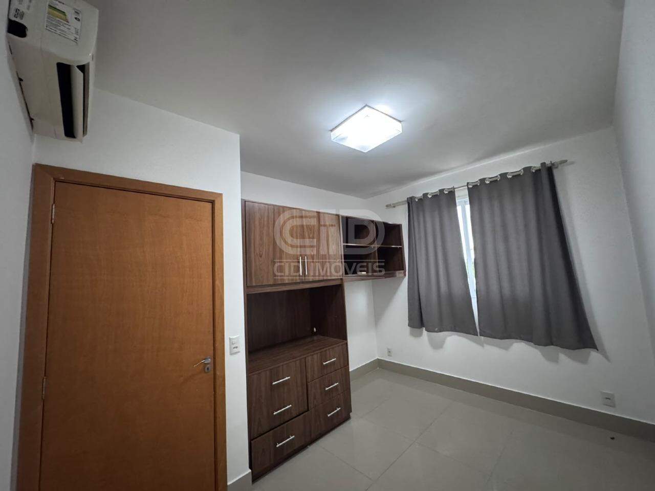 Casa em Condomínio para aluguel no Santa Cruz: 