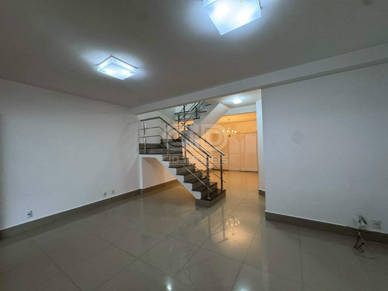Casa em Condomínio para aluguel no Santa Cruz: 