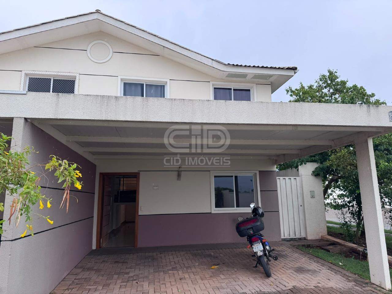 Casa em Condomínio para aluguel no Santa Cruz: 