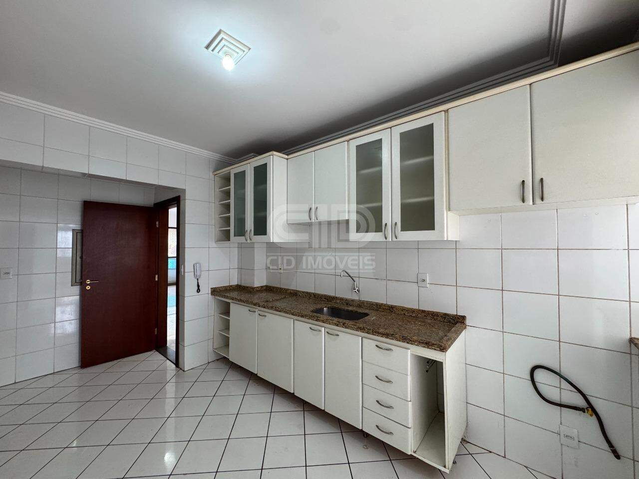 Apartamento para aluguel no Alvorada: 