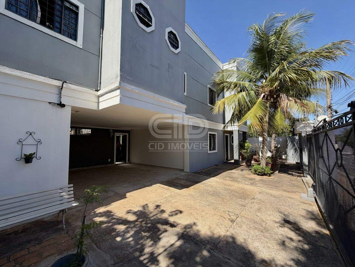 Casa, 4 quartos, 472 m² - Foto 2