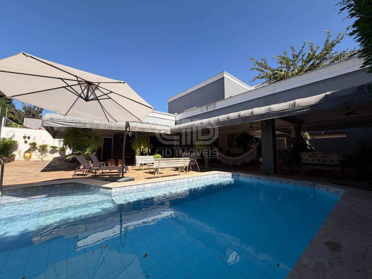 Casa, 4 quartos, 472 m² - Foto 1