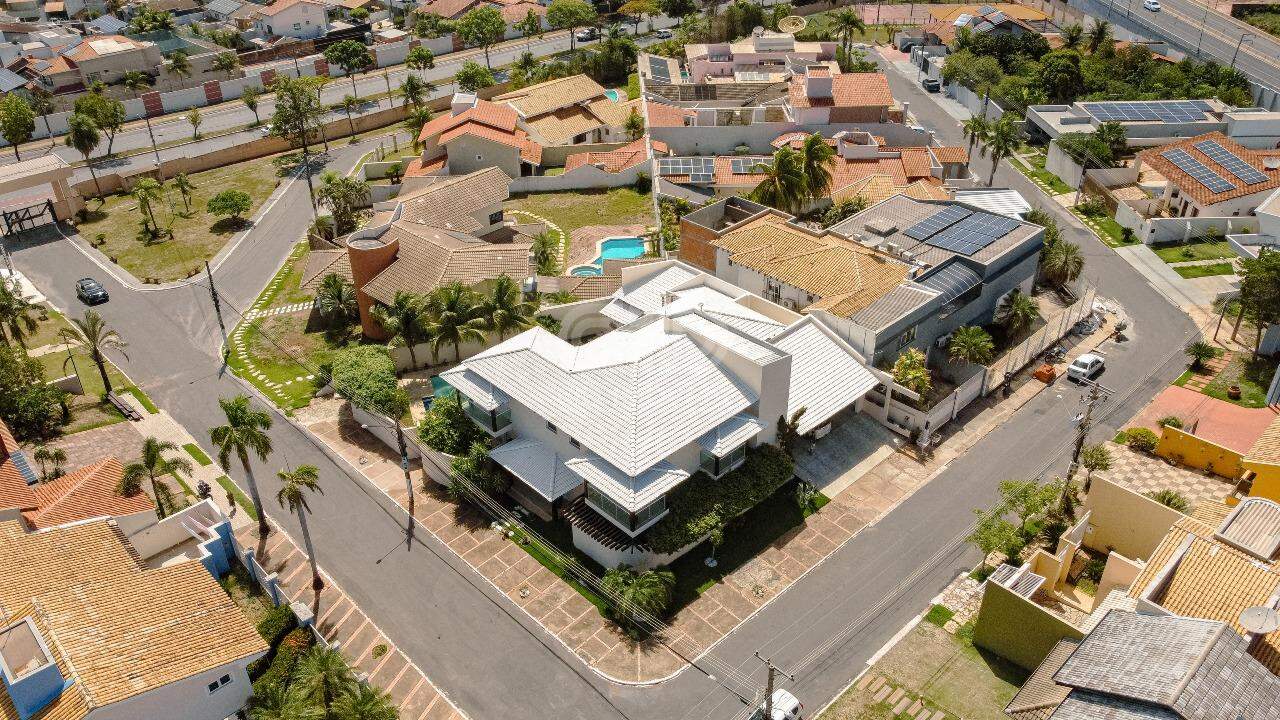 Casa de Condomínio à venda com 6 quartos, 588m² - Foto 25