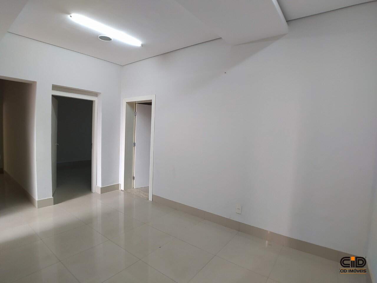 Prédio Inteiro, 240 m² - Foto 1