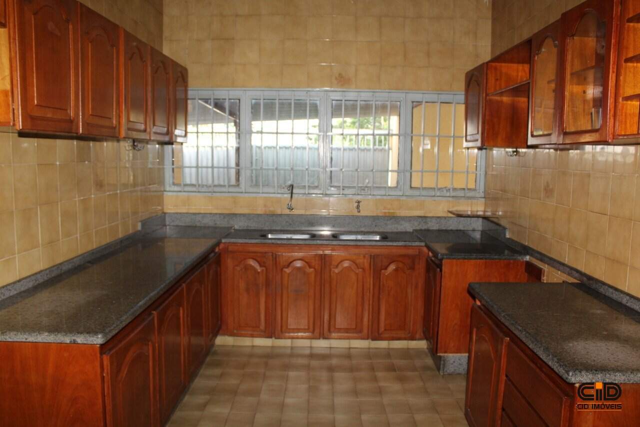 Casa à venda com 3 quartos, 201m² - Foto 17