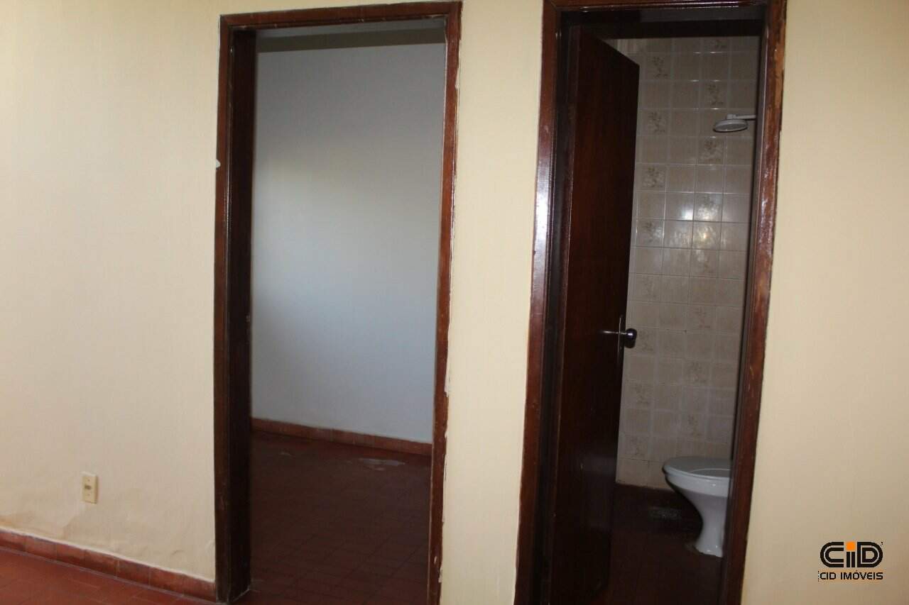 Casa à venda com 3 quartos, 201m² - Foto 18