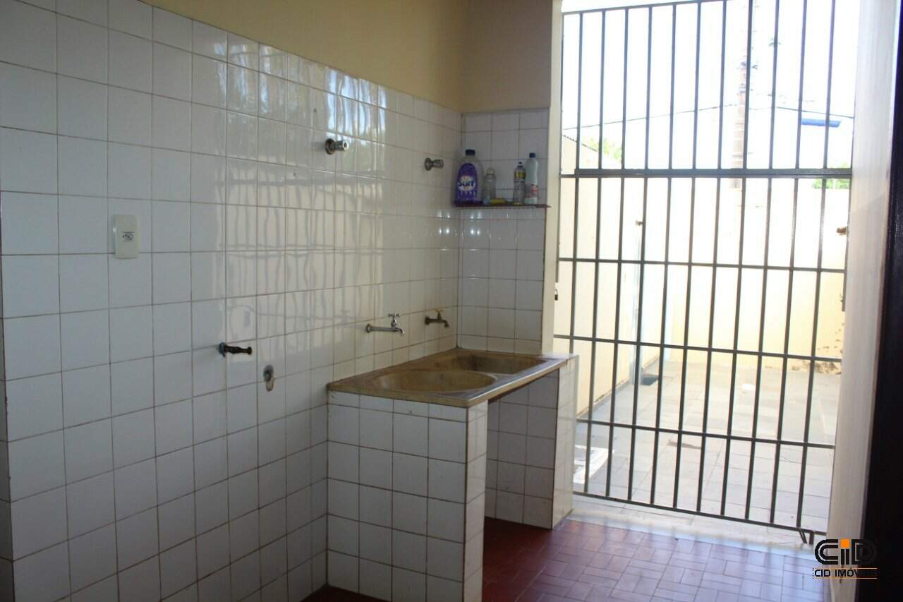 Casa à venda com 3 quartos, 201m² - Foto 19