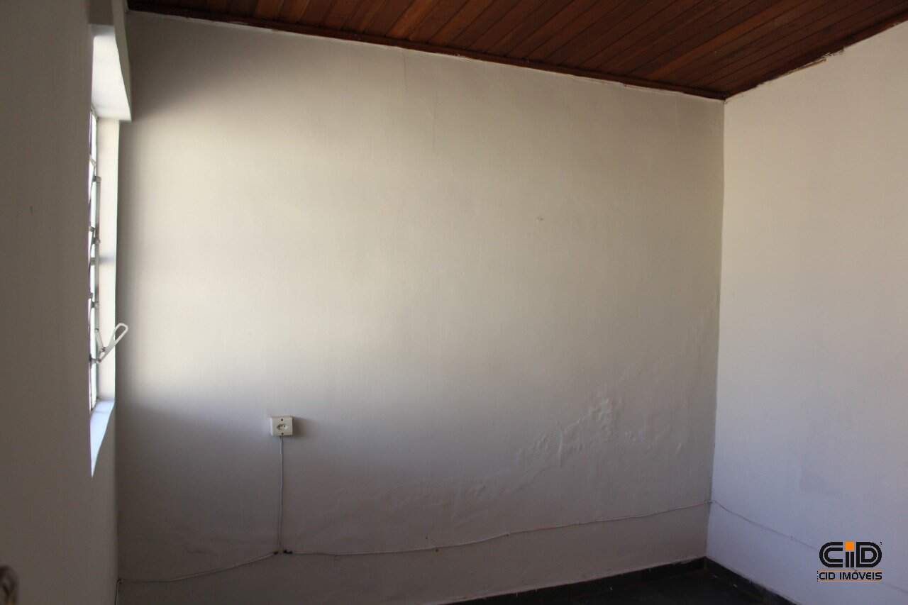 Casa à venda com 3 quartos, 201m² - Foto 27