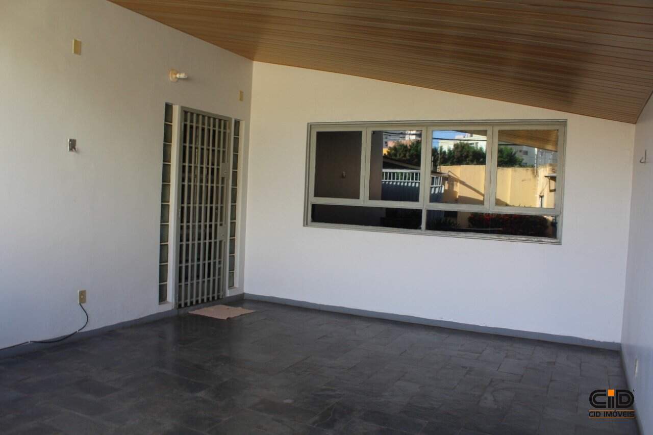 Casa à venda com 3 quartos, 201m² - Foto 30