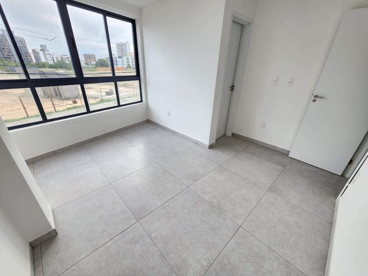 Apartamento à venda no Intermares: 